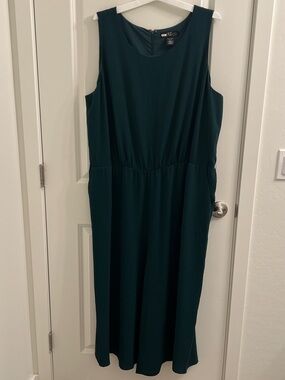 Midnight Velvet Sleeveless jumpsuit in Teal Green
